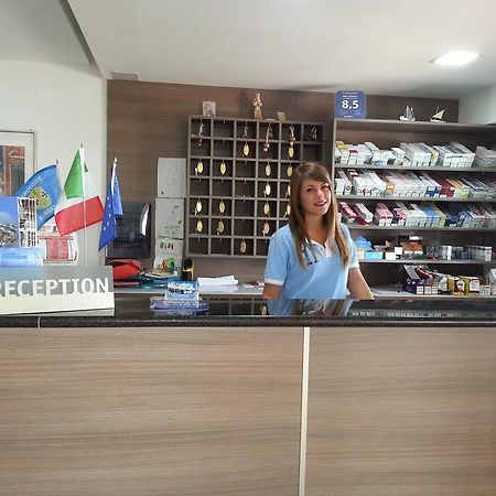 Hotel Poseidon كوريليانو كالابرو المظهر الخارجي الصورة