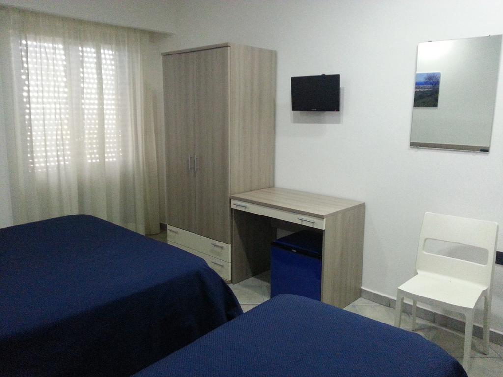 Hotel Poseidon كوريليانو كالابرو المظهر الخارجي الصورة