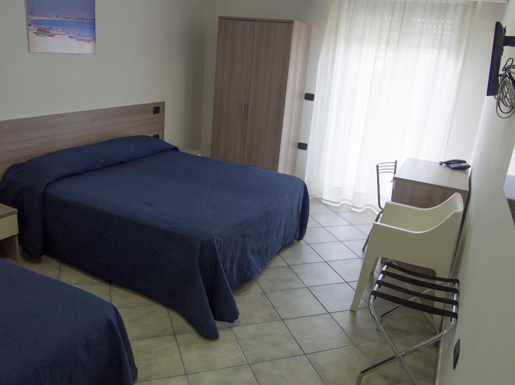 Hotel Poseidon كوريليانو كالابرو المظهر الخارجي الصورة